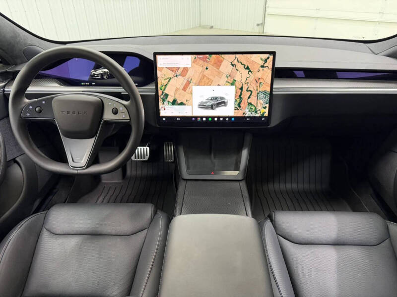 2023 Tesla Model S Plaid
