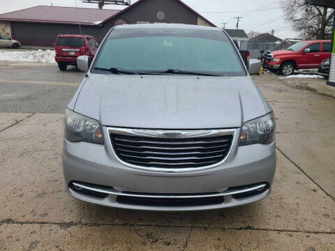 2014 Chrysler Town and Country S