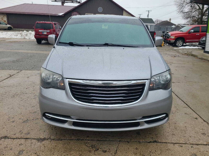 2014 Chrysler Town and Country S