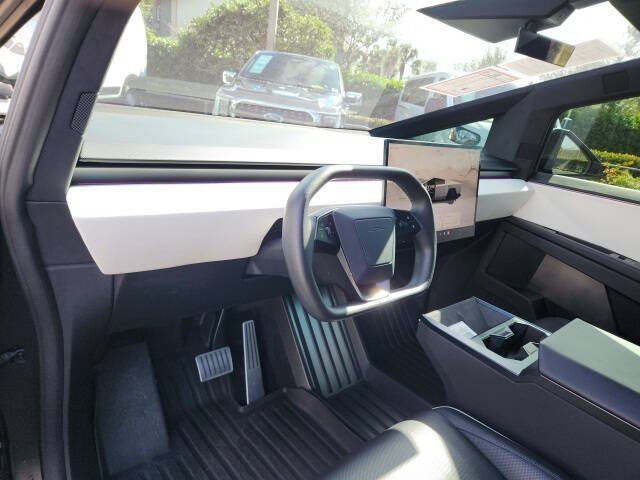 2024 Tesla Cybertruck