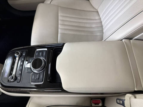 2019 Genesis G90