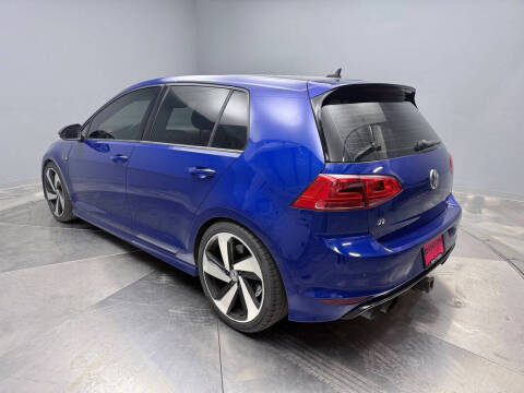 2017 Volkswagen Golf R 4Motion