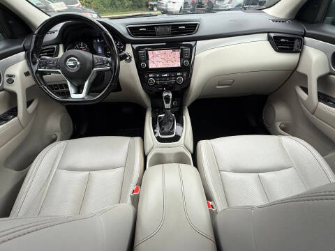 2020 Nissan Rogue Sport SL