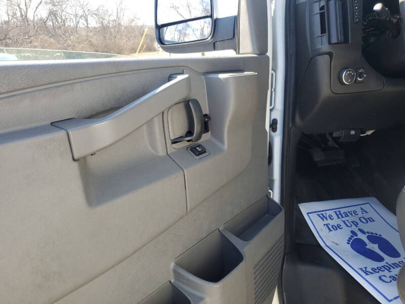 2017 Chevrolet Express 2500