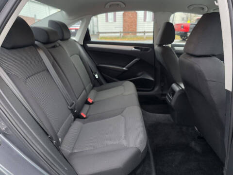 2016 Volkswagen Passat 1.8T S