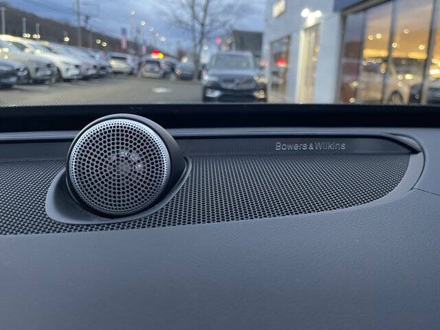 2023 Volvo XC90 Recharge T8 Ultimate Bright Theme 7P