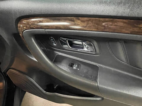 2019 Ford Taurus Limited