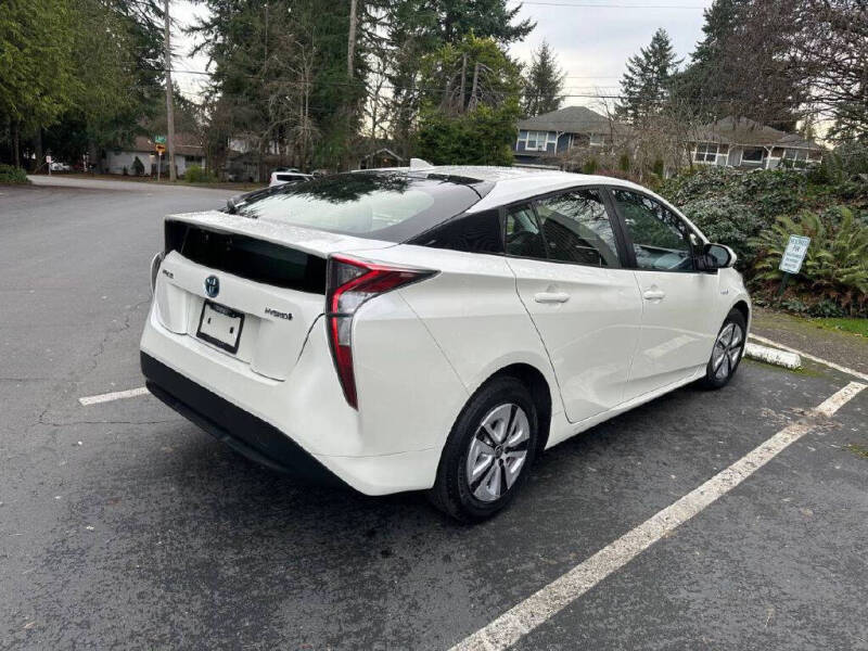 2016 Toyota Prius Four