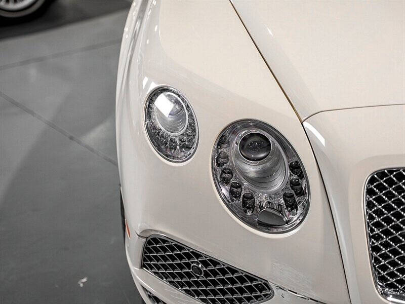 2016 Bentley Continental 9