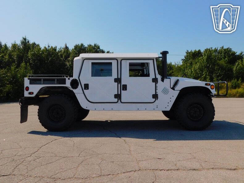 2008 AM General Hummer