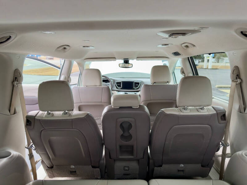 2017 Chrysler Pacifica Touring Plus