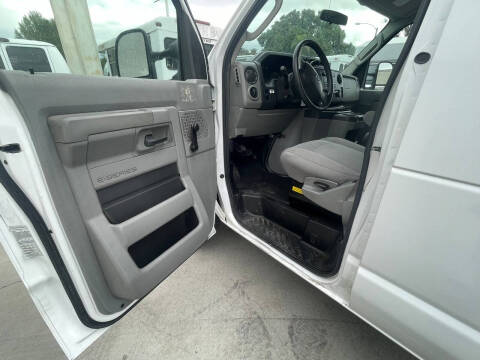 2010 Ford E-Series E-250