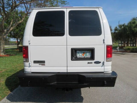 2014 Ford E-Series E-350 SD XLT