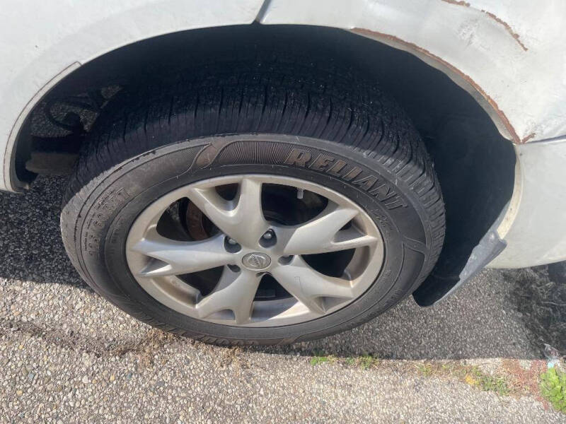 2011 Nissan Rogue SV