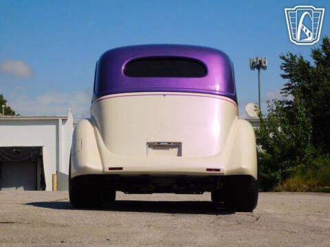 1935 Ford Tudor