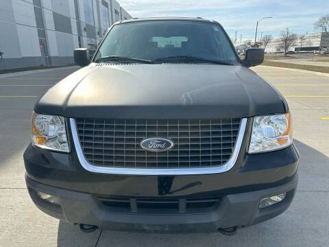 2004 Ford Expedition for sale at ELMHURST  CAR CENTER - ELMHURST CAR CENTER in Elmhurst IL