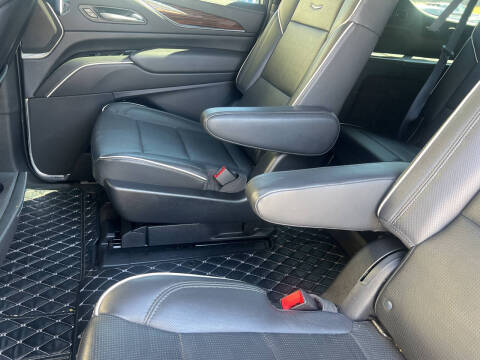 2022 Cadillac Escalade ESV Premium Luxury