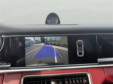 2018 Porsche Panamera 4