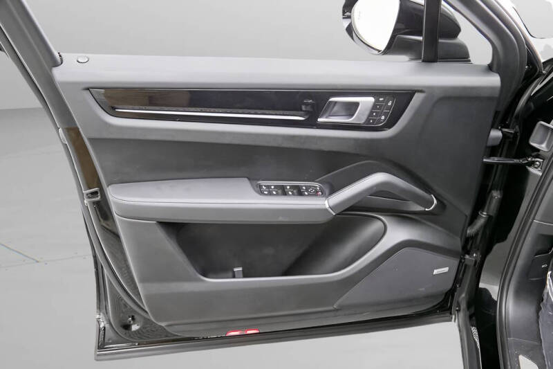2022 Porsche Cayenne