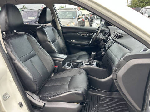 2017 Nissan Rogue SL