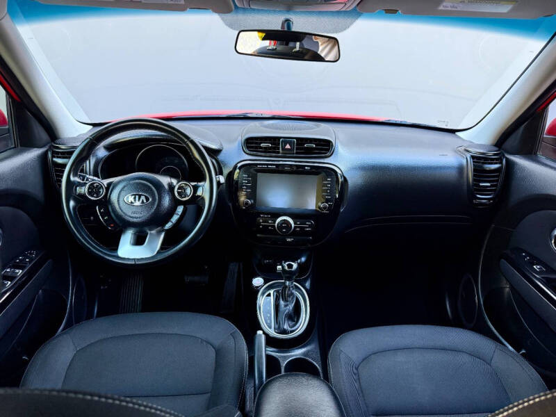 2019 Kia Soul +