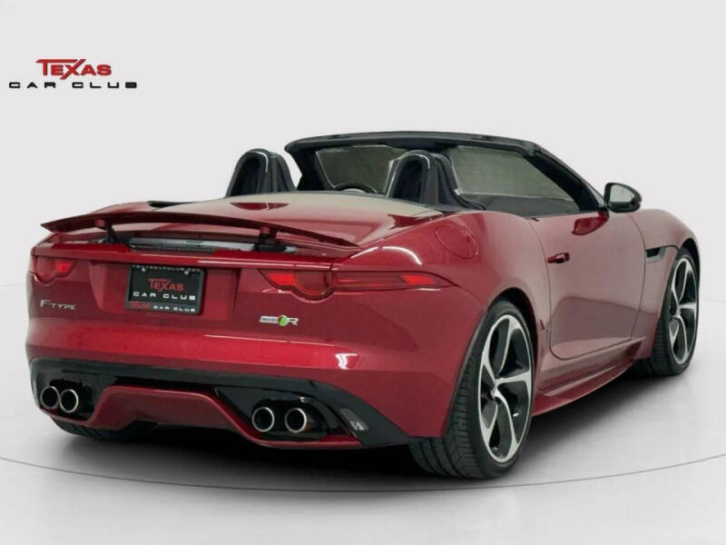 2017 Jaguar F-TYPE R