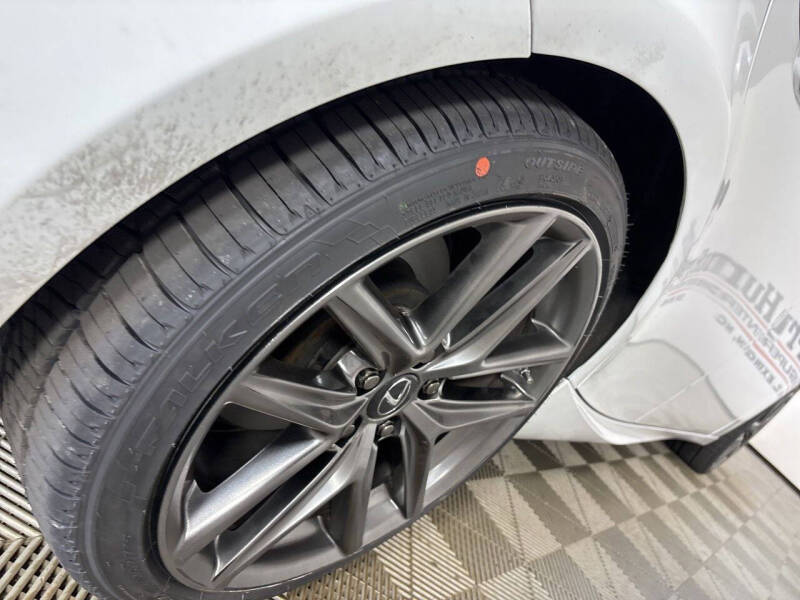 2019 Lexus IS 350