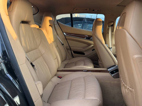 2011 Porsche Panamera
