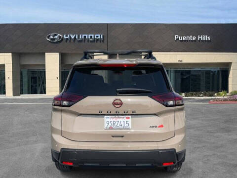 2025 Nissan Rogue Rock Creek