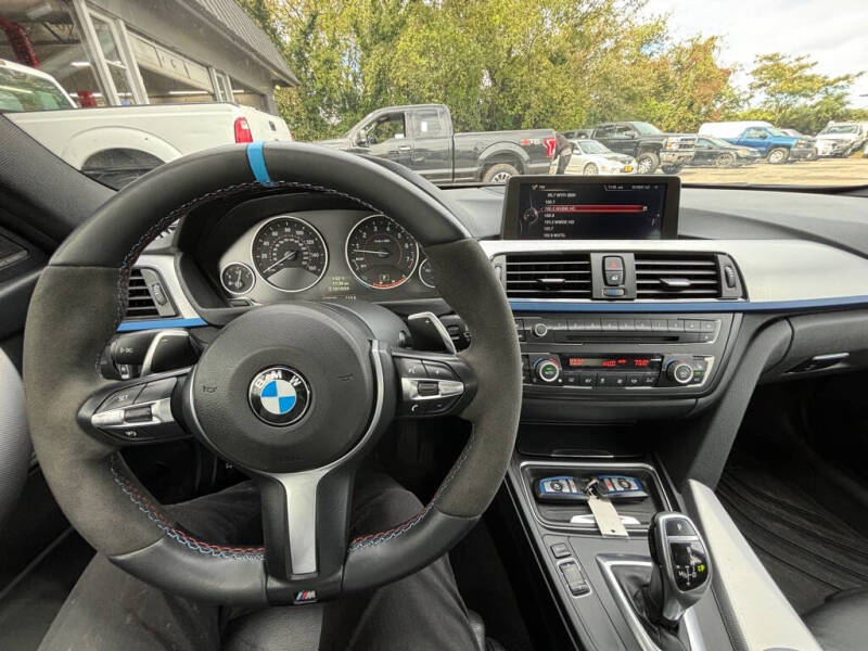 2014 BMW 3 Series 335i photo 11