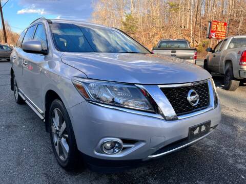 2014 Nissan Pathfinder for sale at D & M Discount Auto Sales in Stafford VA
