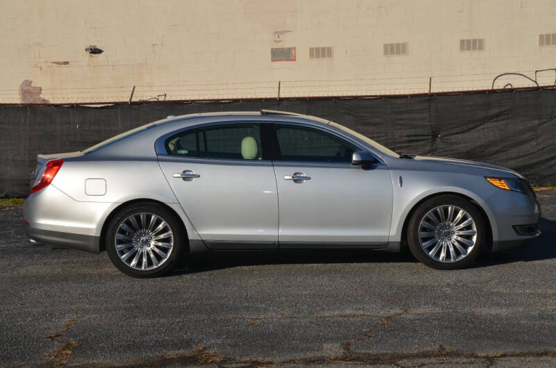 2016 Lincoln MKS