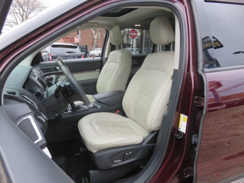 2018 Ford Explorer Platinum