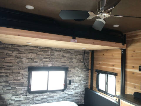 2022 Glacier 17’ RV EXPLORER