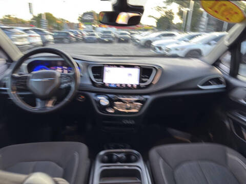 2021 Chrysler Pacifica Touring