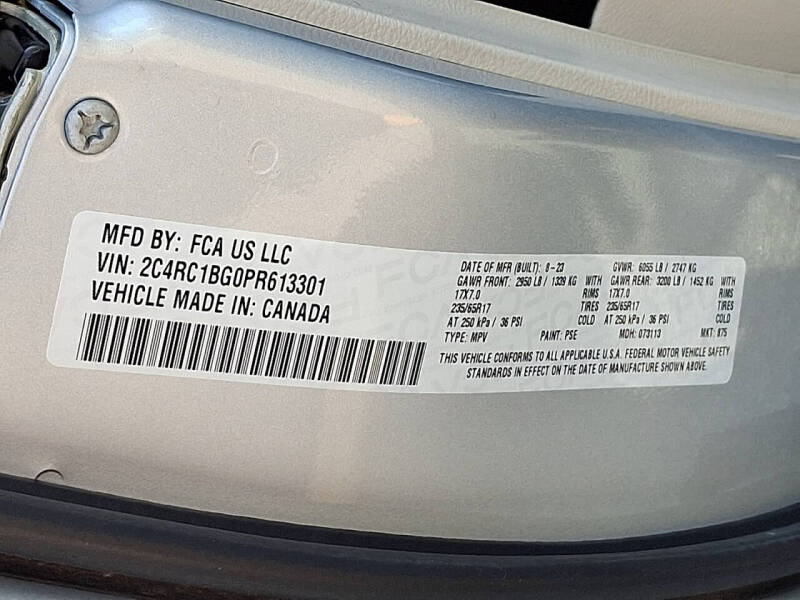 2023 Chrysler Pacifica Touring L