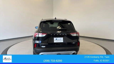 2020 Ford Escape Titanium