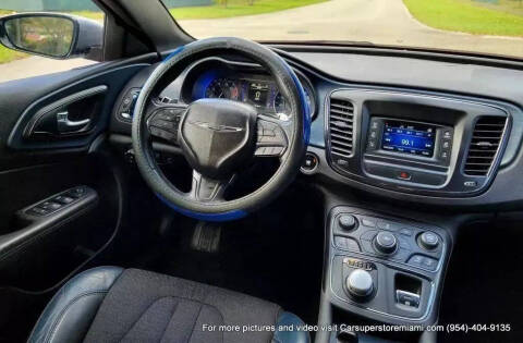 2015 Chrysler 200 S