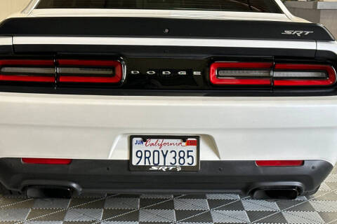 2015 Dodge Challenger SRT Hellcat