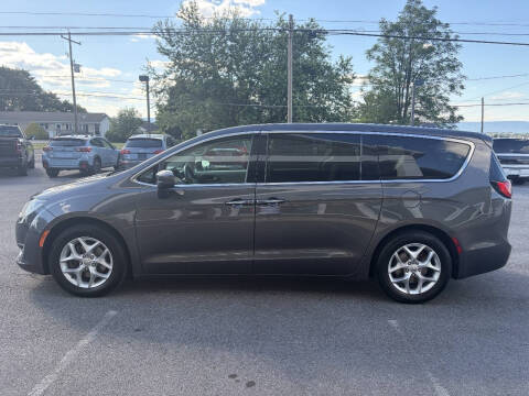 2018 Chrysler Pacifica Touring Plus