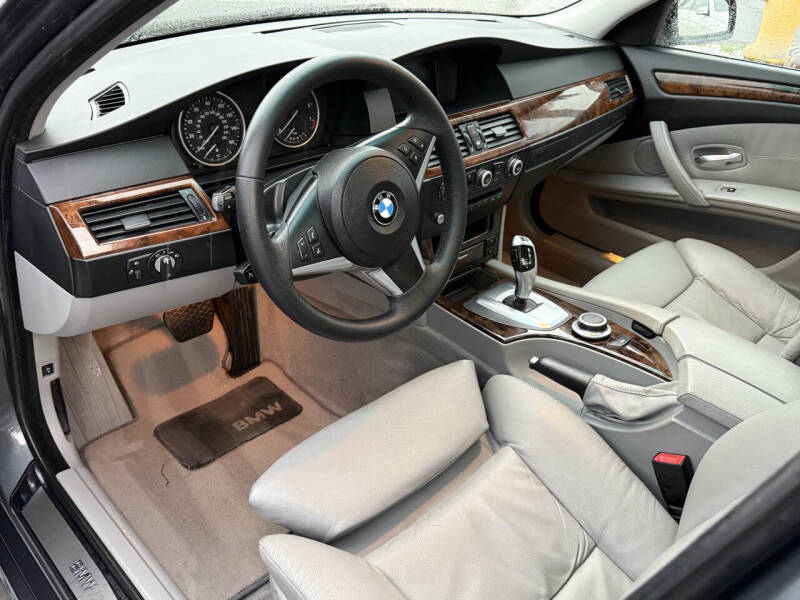 2008 BMW 5 Series 528i