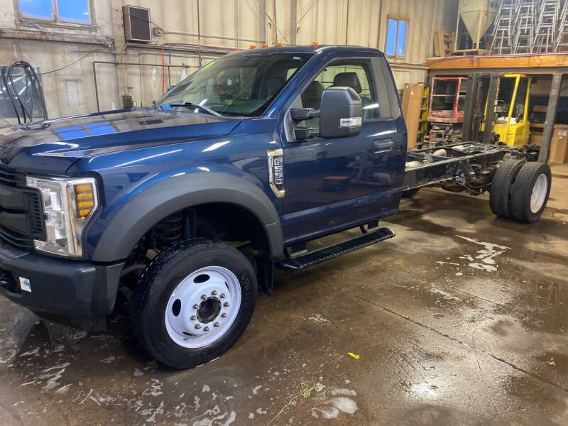 2019 Ford F-550 Super Duty Chassis Cab XL's photo
