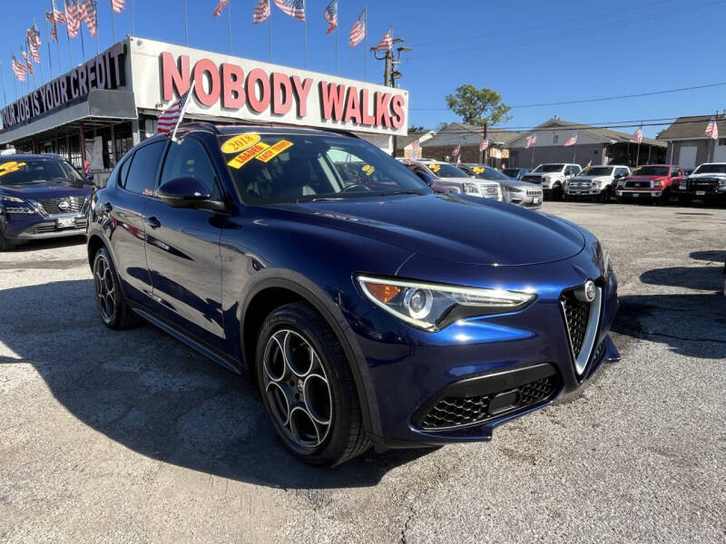 2018 Alfa Romeo Stelvio Sport's photo