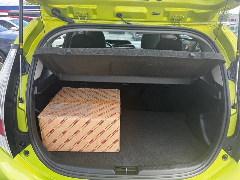 2015 Toyota Prius c Three