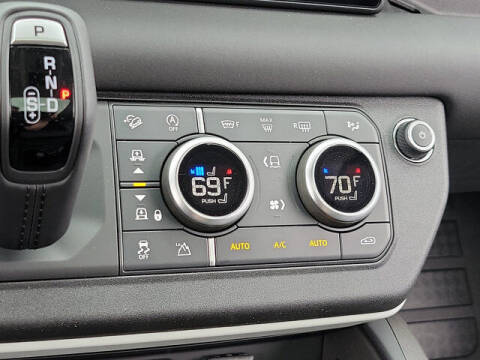 2024 Land Rover Defender 110 V8 P500 SE