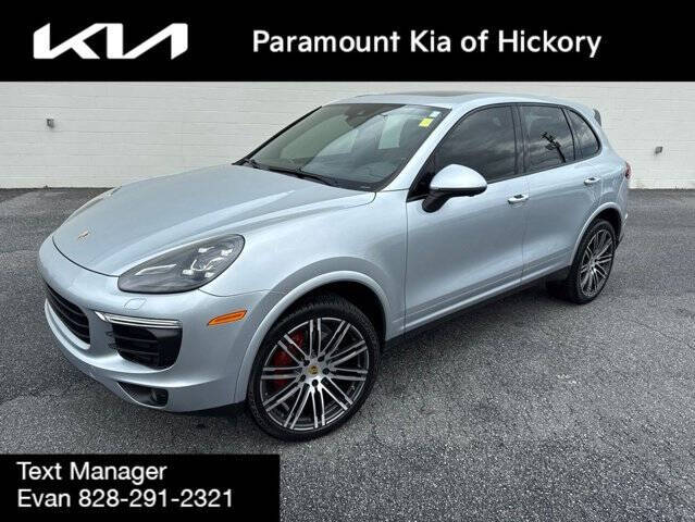 2017 Porsche Cayenne Platinum Edition