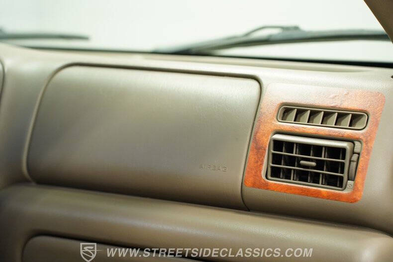 2000 Ford Excursion XLT