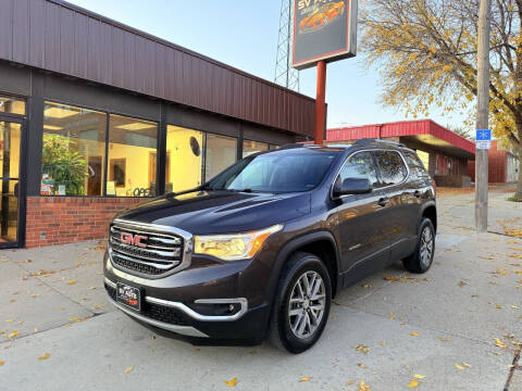 2017 GMC Acadia SLE-2