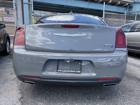 2019 Chrysler 300 S