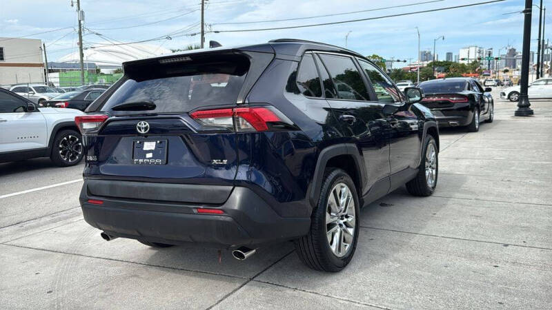 2019 Toyota RAV4 XLE Premium